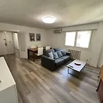 Apartamenticos Plaza Del Pilar III